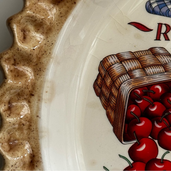 Vintage 9” Red Cherry Pie Plate - Picture 4 of 6